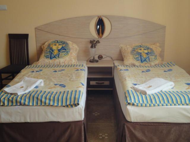 Hotel Faraon Kielce Ngoại thất bức ảnh